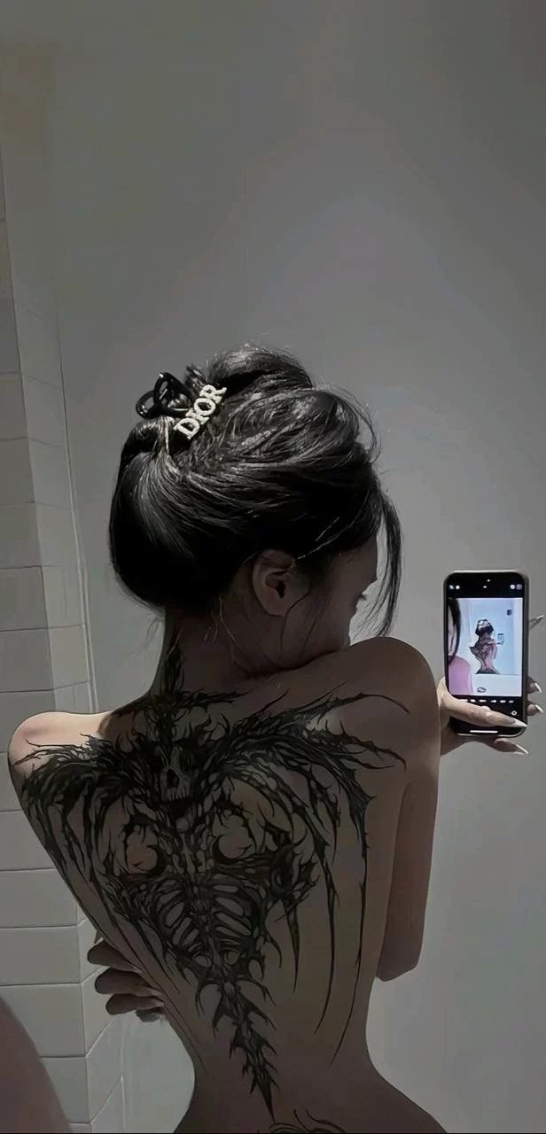 𝙬𝙖𝙡𝙡𝙥𝙖𝙥𝙚𝙧丨一眼沦陷的4K全面屏超清壁纸