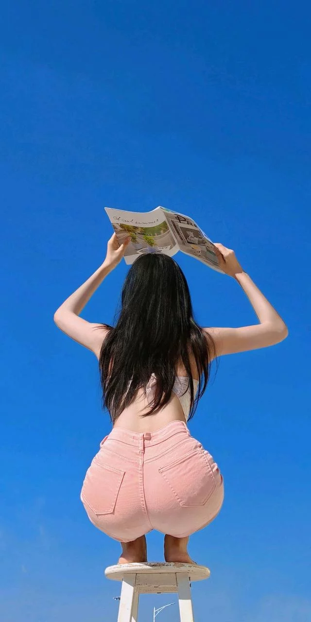 美女壁纸丨天空美女